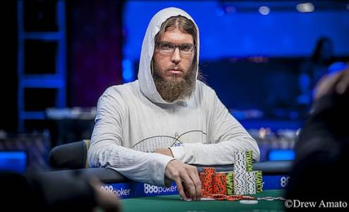 Andrew Lichtenberger se zřejmě hodlá oholit až po zisku náramku Andrew Lichtenberger se zřejmě hodlá oholit až po zisku náramku