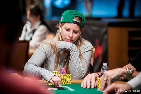 Stane se Harwood třetí ženskou vítězkou letošní WSOP? Stane se Harwood třetí ženskou vítězkou letošní WSOP?