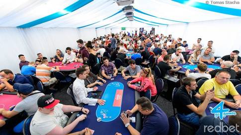 Venkovn&iacute; stan 