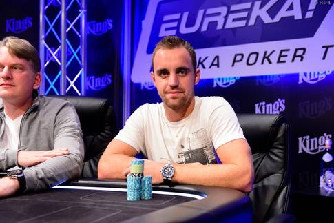 Robert Kokoška na finálovém stole rozvadovské Eureky Robert Kokoška na finálovém stole rozvadovské Eureky