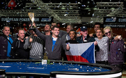 Leon Tsoukernik suver&eacute;nně ovl&aacute;dl &euro;50.000 Super High Roller