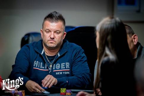 Petr Hlav&aacute;ček