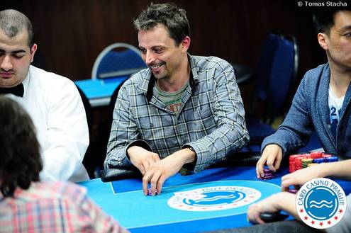 Mari&aacute;n V&aacute;cha