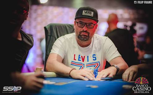 Luk&aacute;&scaron; Z&aacute;&scaron;kodn&yacute;