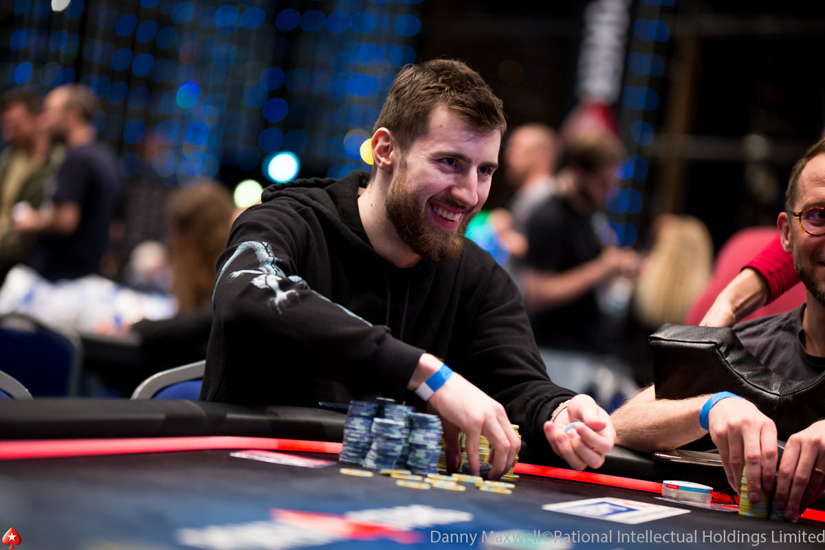 Staszko s Bendíkem venku, v čele EPT Monte Carlo rozjetý Wiktor "limitless" Malinowski Staszko s Bendíkem venku, v čele EPT Monte Carlo rozjetý Wiktor "limitless" Malinowski