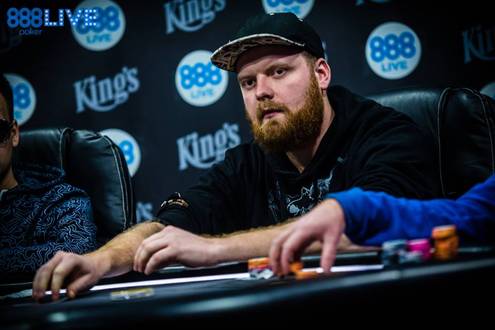 Znamenitě, druhým flightem Main Eventu prošel 70blindový Pavel Berka Znamenitě, druhým flightem Main Eventu prošel 70blindový Pavel Berka