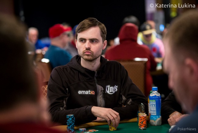 Třetí bracelet na cestě? Martin Kabrhel zdolal úvodní den $50.000 High Rolleru Třetí bracelet na cestě? Martin Kabrhel zdolal úvodní den $50.000 High Rolleru