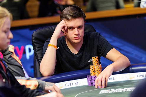 Talířák odstartoval, prvními flighty EPT National prošel Artur Rudziankov Talířák odstartoval, prvními flighty EPT National prošel Artur Rudziankov