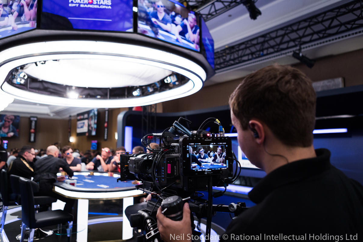 Záznam druhého dne rekordního EPT Barcelona Main Eventu Záznam druhého dne rekordního EPT Barcelona Main Eventu