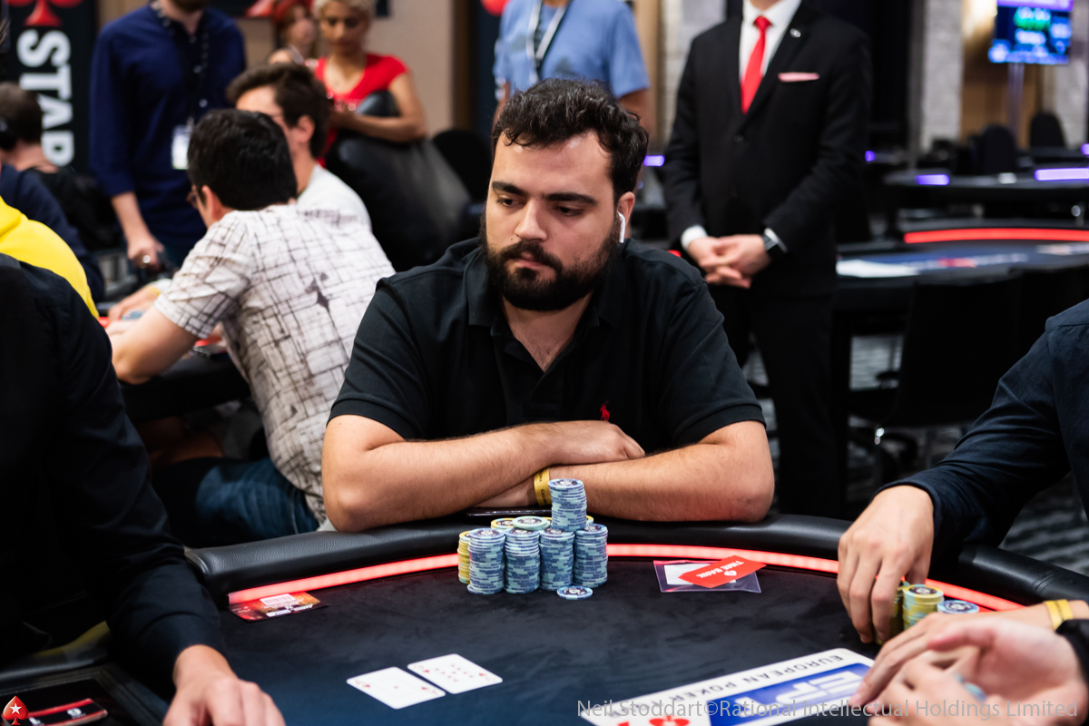 Semifinále EPT Barcelona vede Rui Sousa, pražský runner-up druhý Semifinále EPT Barcelona vede Rui Sousa, pražský runner-up druhý