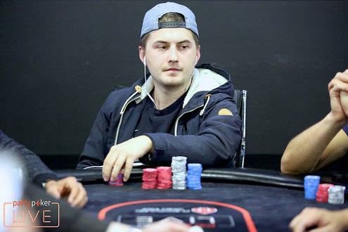 Online neděle: Michal Sklenička opět blízko titulu, z KO 8-Maxu si odnáší $29.899 Online neděle: Michal Sklenička opět blízko titulu, z KO 8-Maxu si odnáší $29.899