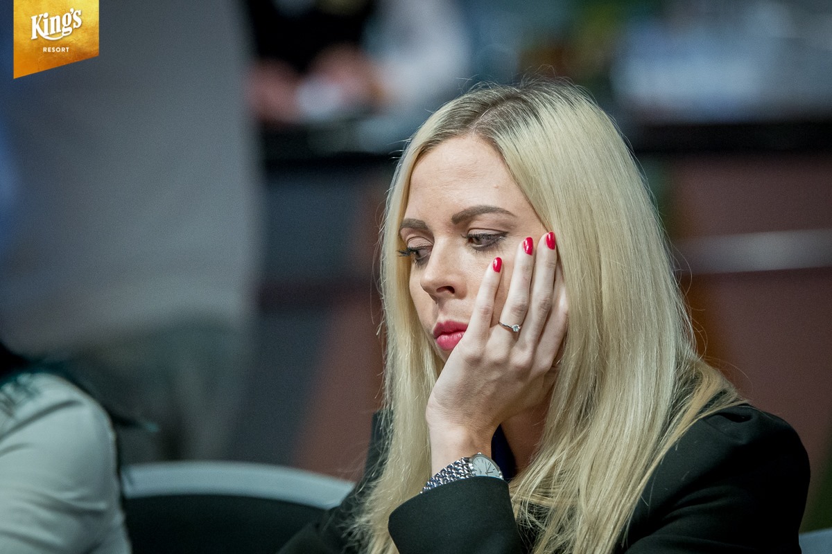 Adéla Pecháčková si zahrála finále WSOPC Ladies eventu, končí třetí Adéla Pecháčková si zahrála finále WSOPC Ladies eventu, končí třetí