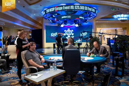 Leon Tsoukernik a Phil Ivey Leon Tsoukernik a Phil Ivey