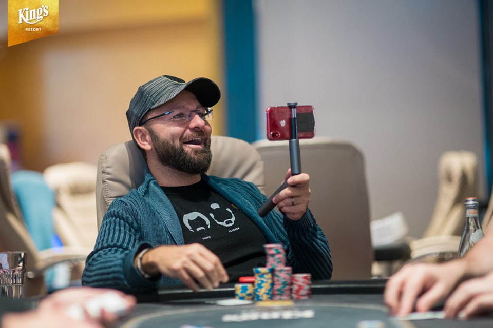 Že by? Negreanu a Hellmuth mezi nejlepší sedmičkou hvězdného Mixed Games Championship Že by? Negreanu a Hellmuth mezi nejlepší sedmičkou hvězdného Mixed Games Championship