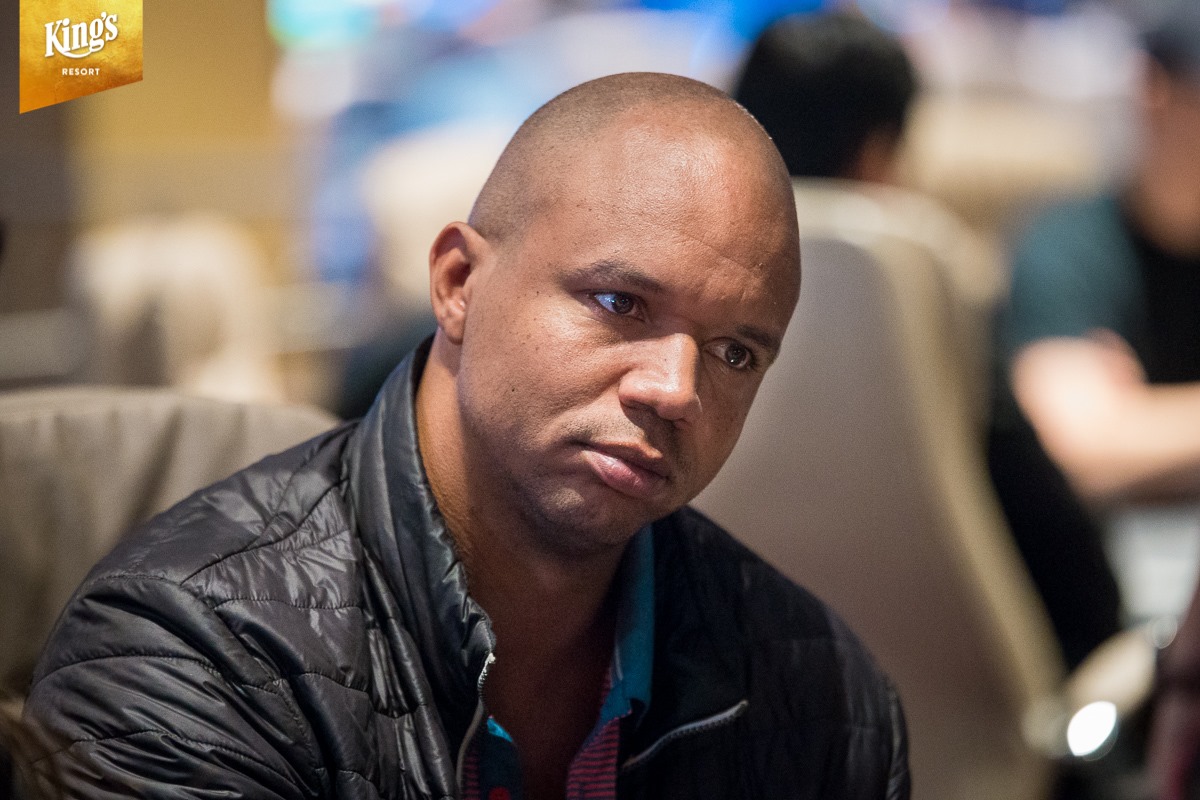 Finalisty Diamond High Rolleru vede Filatov, vzadu číhají Schemion či Ivey Finalisty Diamond High Rolleru vede Filatov, vzadu číhají Schemion či Ivey