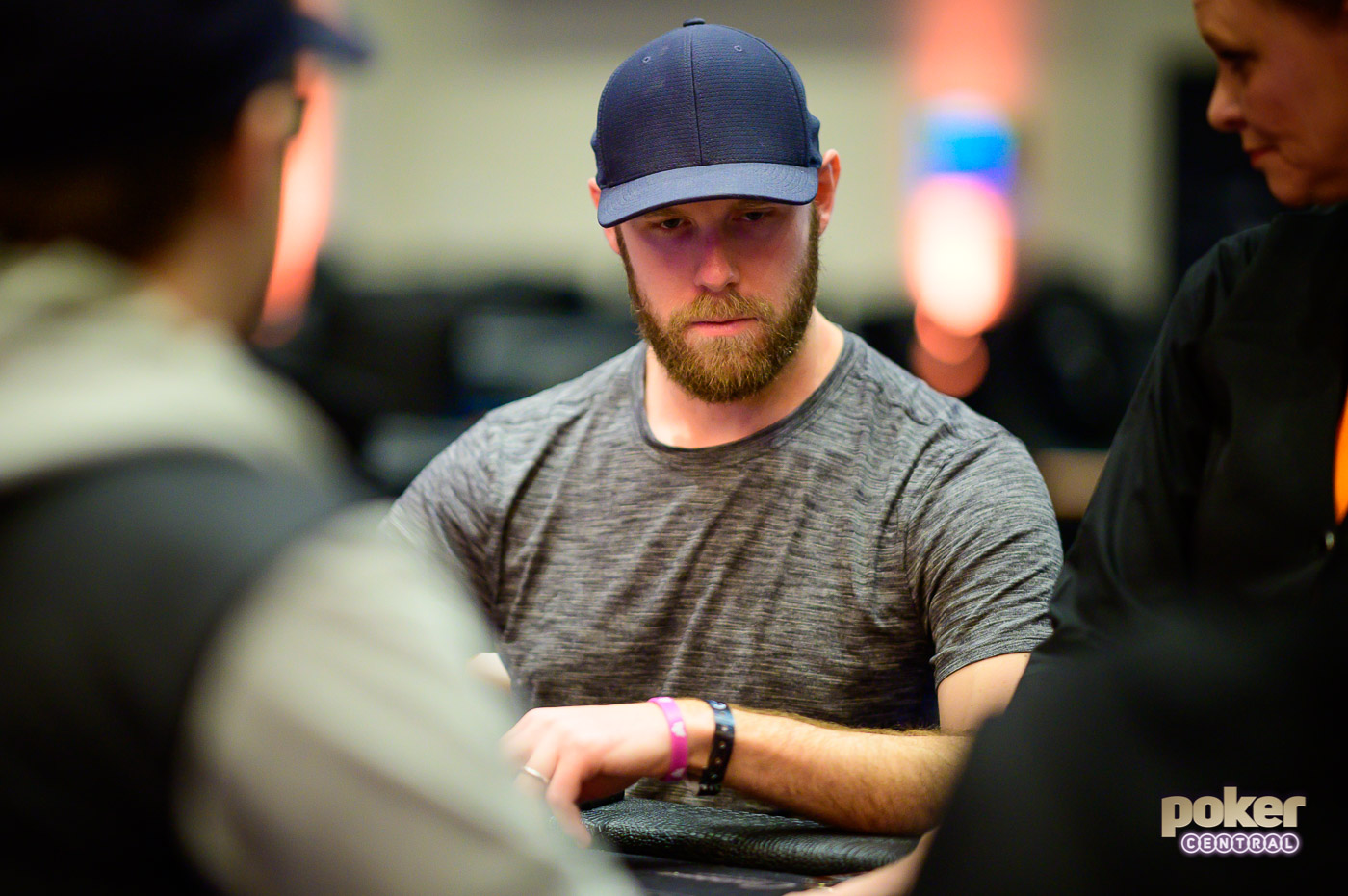 Vítěz Super High Roller Bowl Bahamas získá $4.080.000, finálovou osmičku vede Seth Davies Vítěz Super High Roller Bowl Bahamas získá $4.080.000, finálovou osmičku vede Seth Davies