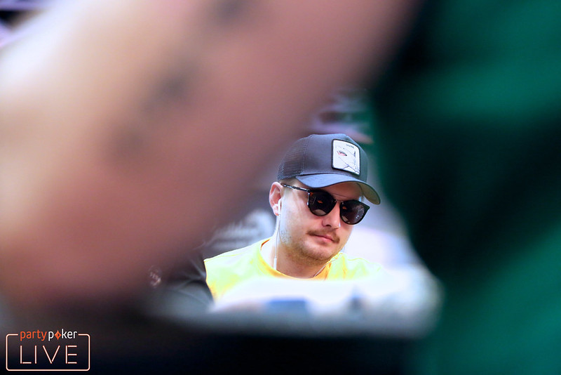 Splněno, Michal Sklenička si do 2. dne Millions World přenáší 101 blindů Splněno, Michal Sklenička si do 2. dne Millions World přenáší 101 blindů