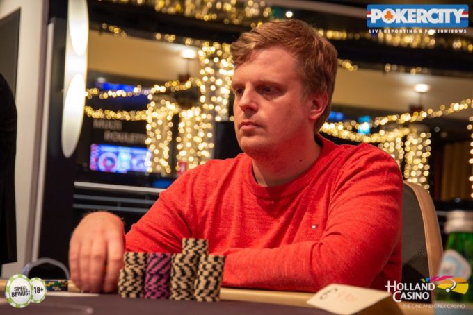 V Amstru nadále září i Vojta Růžička, po 1. dni vede €9.800 MCOP High Roller V Amstru nadále září i Vojta Růžička, po 1. dni vede €9.800 MCOP High Roller