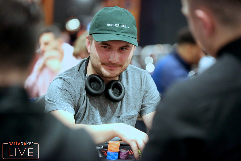 SmallKindB vrací úder, přetahovaná o čelo českých Pocket Fives pokračuje SmallKindB vrací úder, přetahovaná o čelo českých Pocket Fives pokračuje