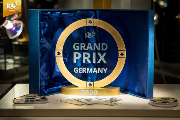 Záznam: Finále €220 Grand Prix o €90.000, mezi 23 finalisty také Wudy a Hurta Záznam: Finále €220 Grand Prix o €90.000, mezi 23 finalisty také Wudy a Hurta