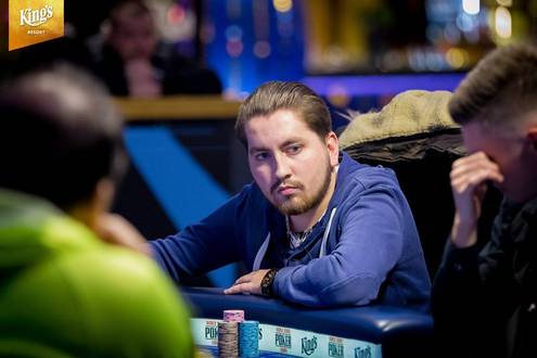 Skvělý vstup do SPF Main Eventu, Martan s Greizingerem po dni 1a mezi lídry Skvělý vstup do SPF Main Eventu, Martan s Greizingerem po dni 1a mezi lídry