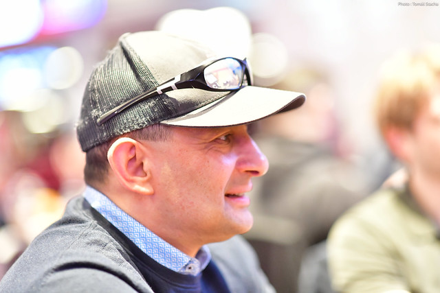 Josef Guláš zválcoval druhý flight WPT, dále si přenáší 270 bb Josef Guláš zválcoval druhý flight WPT, dále si přenáší 270 bb