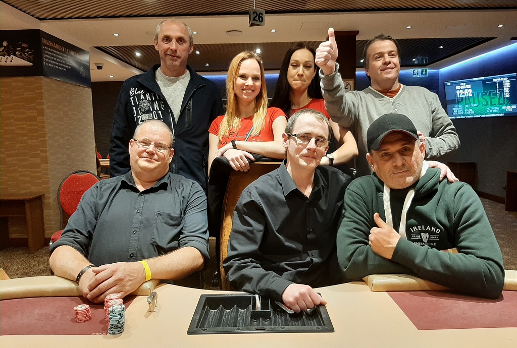 Jedna ruka stačí. Ašský Hannover Starter přinesl rekordně krátký final table Jedna ruka stačí. Ašský Hannover Starter přinesl rekordně krátký final table