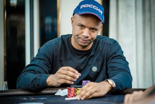 Phil Ivey v Soči padl až v heads-upu, titul z Millions Short Decku mu upřel mladý Yong Phil Ivey v Soči padl až v heads-upu, titul z Millions Short Decku mu upřel mladý Yong