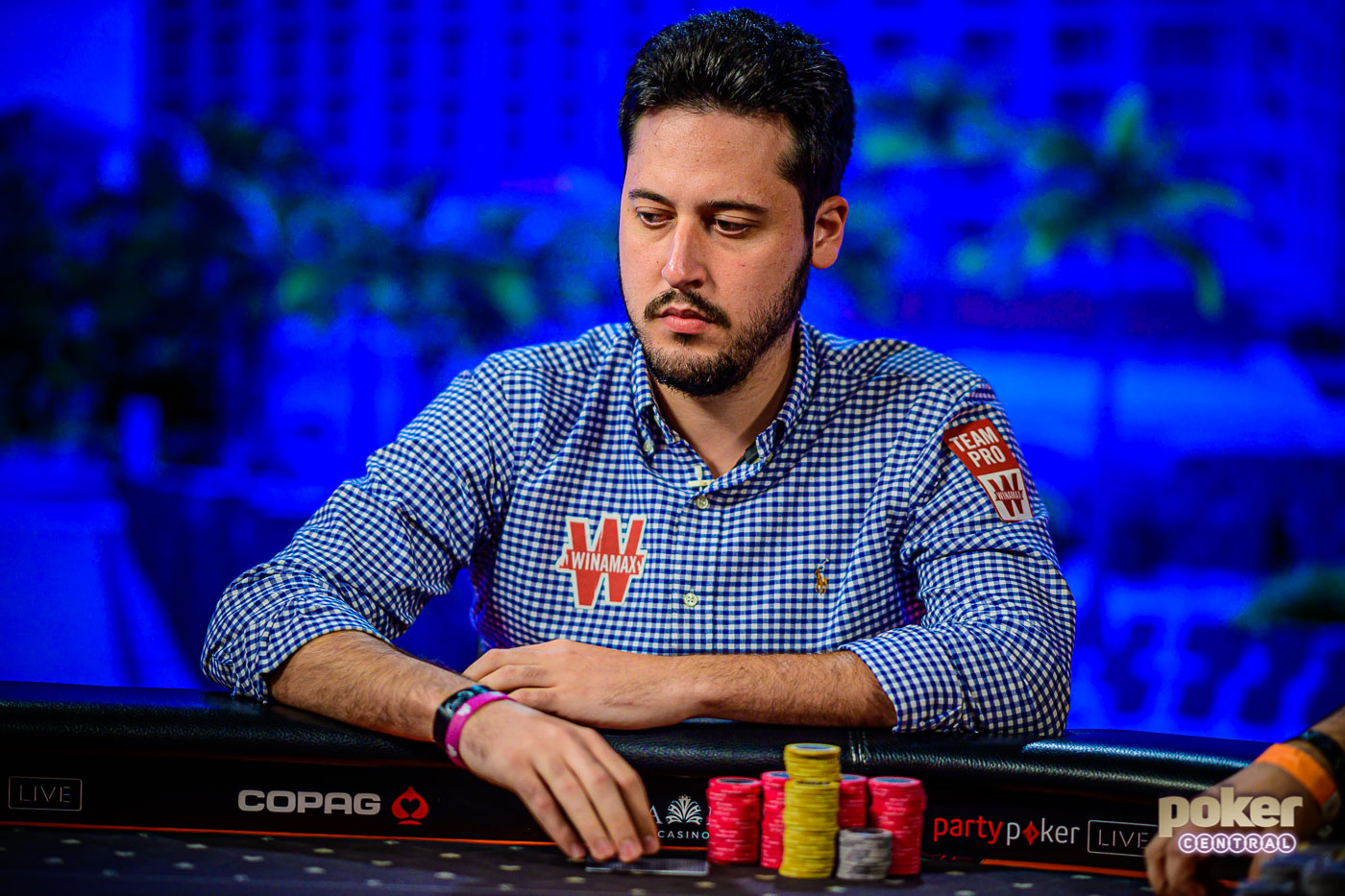 V kůži Adriana Mateose: Komentované handy z $10k CPP Main Eventu (7) V kůži Adriana Mateose: Komentované handy z $10k CPP Main Eventu (7)