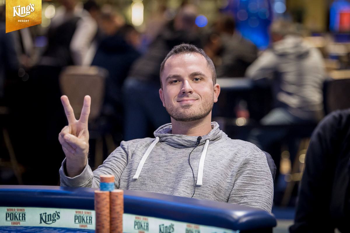 6. začal, 6. skončil - a Lukáš Přibyl si ze SCOOP Main Eventu odnáší $80.013 6. začal, 6. skončil - a Lukáš Přibyl si ze SCOOP Main Eventu odnáší $80.013