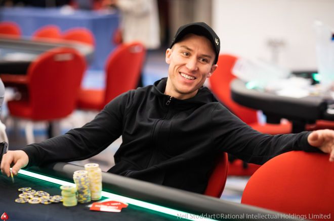 Vegas mu nic neříká, i tak Dvoress opanoval jedno z nejnapínavějších finále WSOP Vegas mu nic neříká, i tak Dvoress opanoval jedno z nejnapínavějších finále WSOP