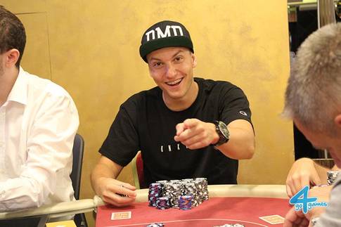 René & René. České finalisty Poker Fever Main Eventu vedou Crha a Sirý René & René. České finalisty Poker Fever Main Eventu vedou Crha a Sirý