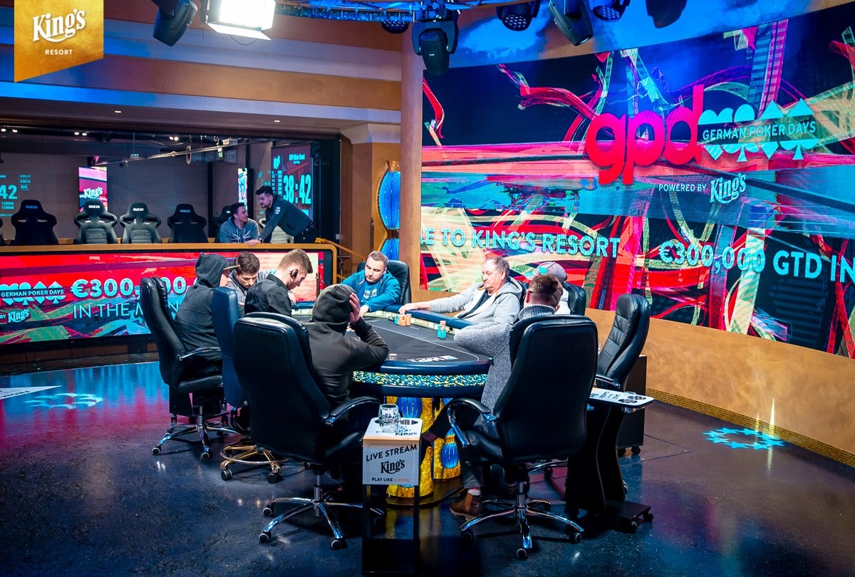 Bitva o €300.000 začíná, prvním flightem GPD Main Eventu prošel i Tomáš Cach Bitva o €300.000 začíná, prvním flightem GPD Main Eventu prošel i Tomáš Cach