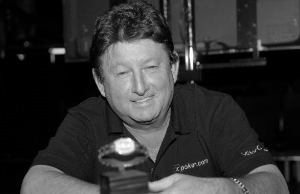 Finalista EPT, šampion WSOP. Alan Smurtif nečekaně skonal ve věku 77 let Finalista EPT, šampion WSOP. Alan Smurtif nečekaně skonal ve věku 77 let