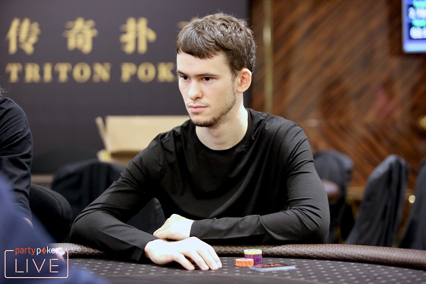 Září na nosebleed scéně: 10 nejvypečenějších high stakes rukou, část první Září na nosebleed scéně: 10 nejvypečenějších high stakes rukou, část první