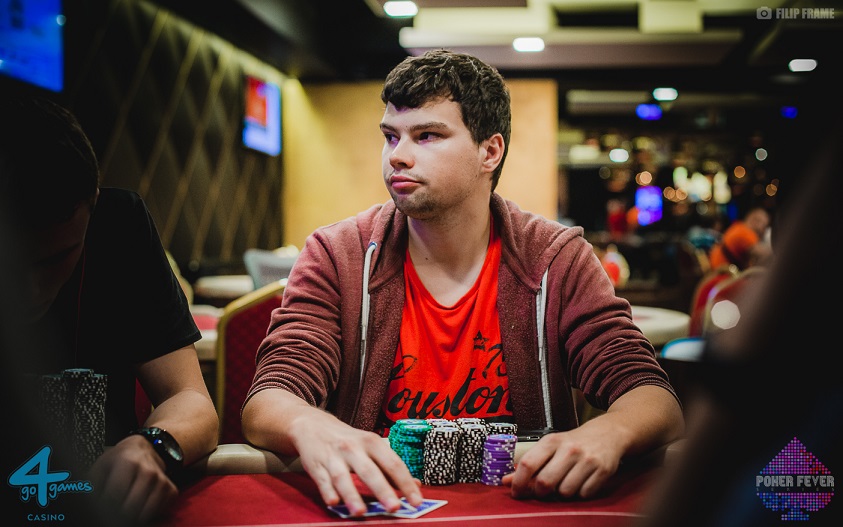 Online neděle: Havlisakovo $50k galapředstavení, 21 Čechů ve finále Main Eventů Online neděle: Havlisakovo $50k galapředstavení, 21 Čechů ve finále Main Eventů