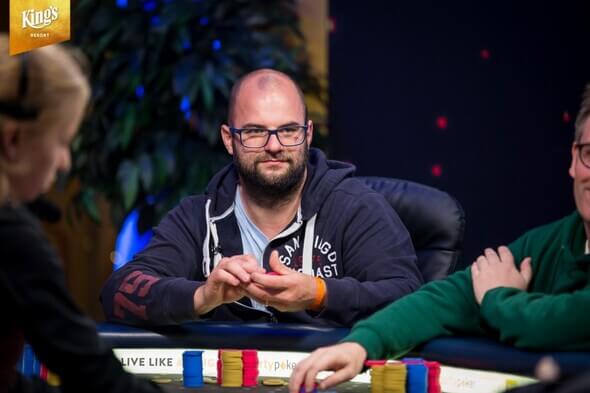 Online neděle: Češi si nadělili 3 pěticifry, máme prvního vítěze Blowout Series Online neděle: Češi si nadělili 3 pěticifry, máme prvního vítěze Blowout Series