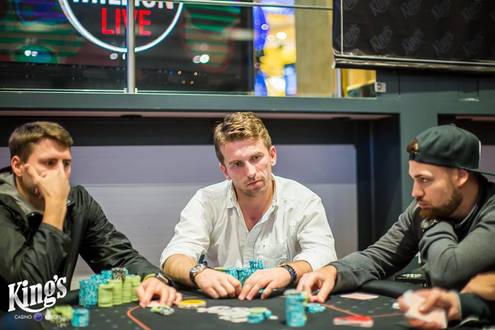 Poslední tři stoly. Jakub Odvárko si z Big Blowoutu odnáší $8.363 Poslední tři stoly. Jakub Odvárko si z Big Blowoutu odnáší $8.363