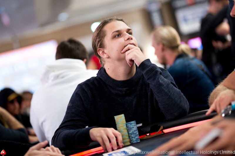 WPT Montreal: ITM Main Eventu bez Čechů, hvězdné finále Super High Rolleru WPT Montreal: ITM Main Eventu bez Čechů, hvězdné finále Super High Rolleru