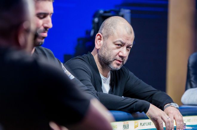 Největší poražený zápasu zášti? Rob Yong prohrál ještě víc než Negreanu