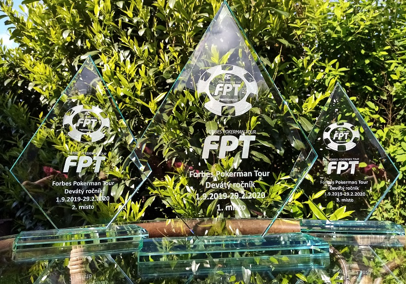 Dokázali jste to. Ve freerollu 10. sezóny Forbes Pokerman Tour je přes 1.500.000 Kč Dokázali jste to. Ve freerollu 10. sezóny Forbes Pokerman Tour je přes 1.500.000 Kč